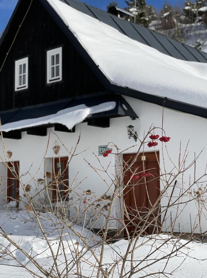 Rozpravkovy Domcek Zvoncek Villa Доновали Екстериор снимка
