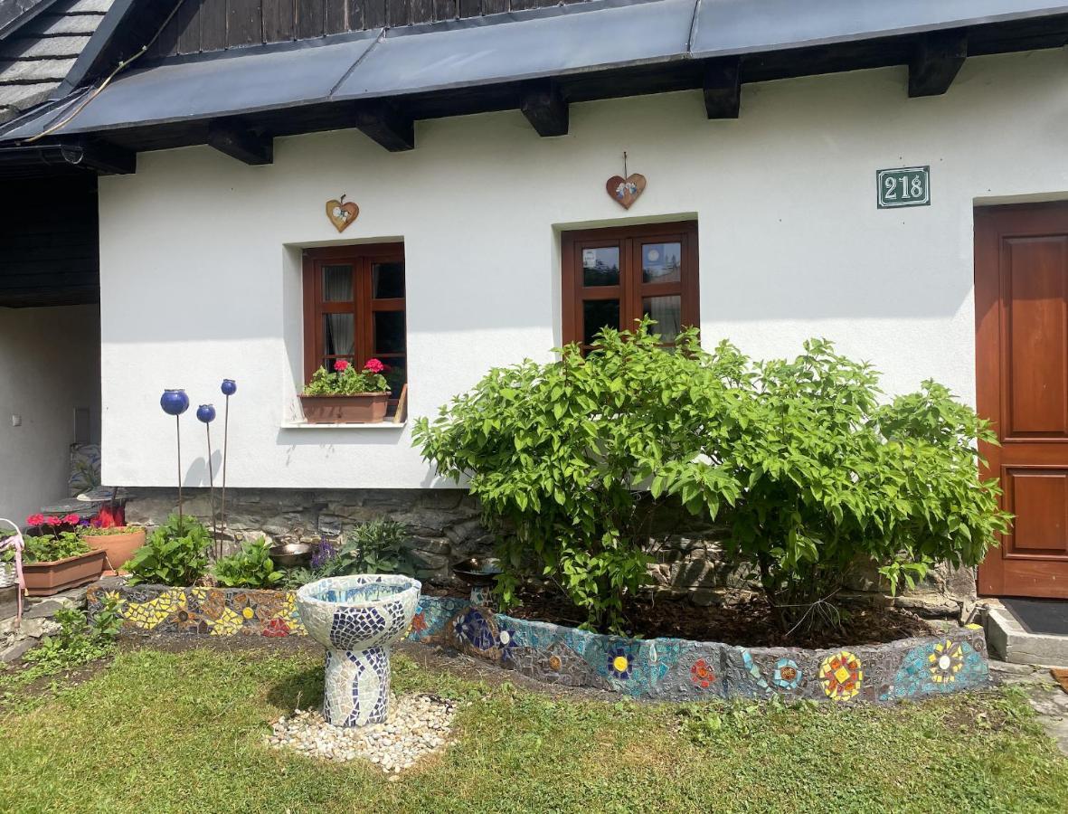 Rozpravkovy Domcek Zvoncek Villa Доновали Екстериор снимка